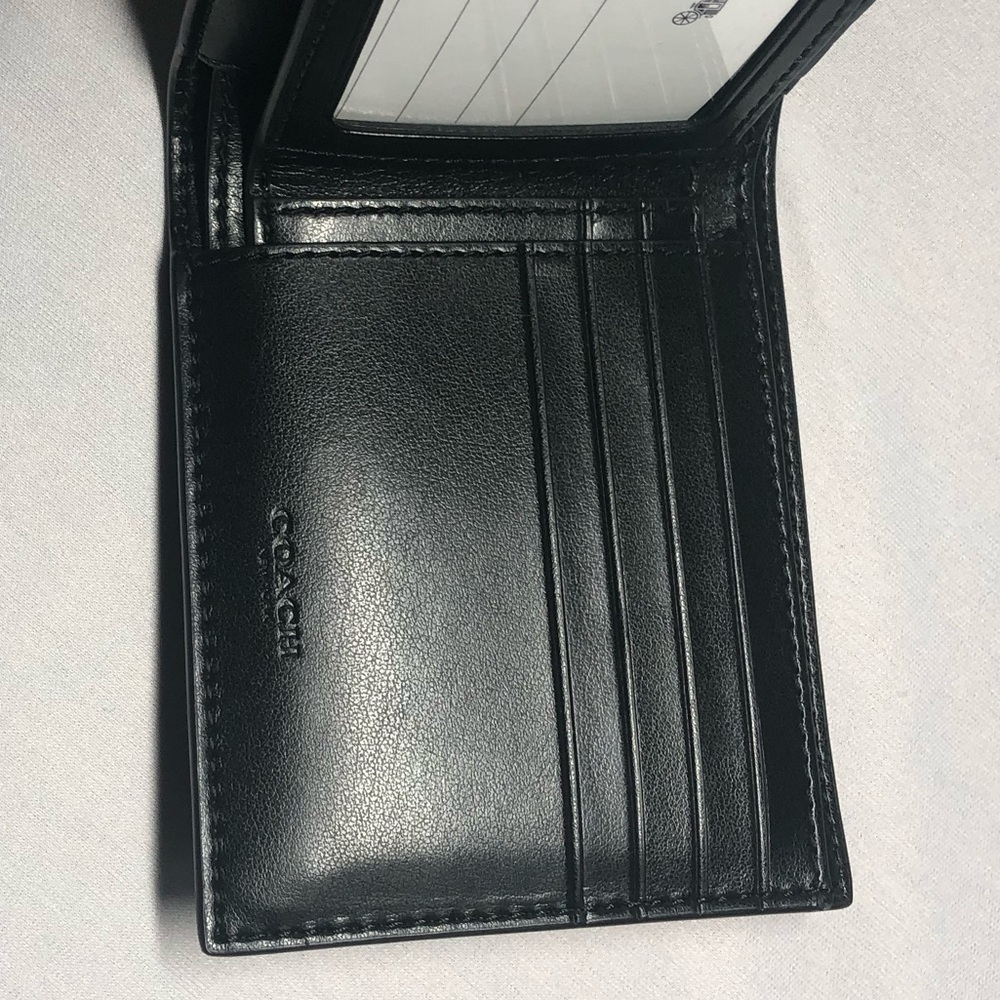 Wallet - Picture 3 of 4